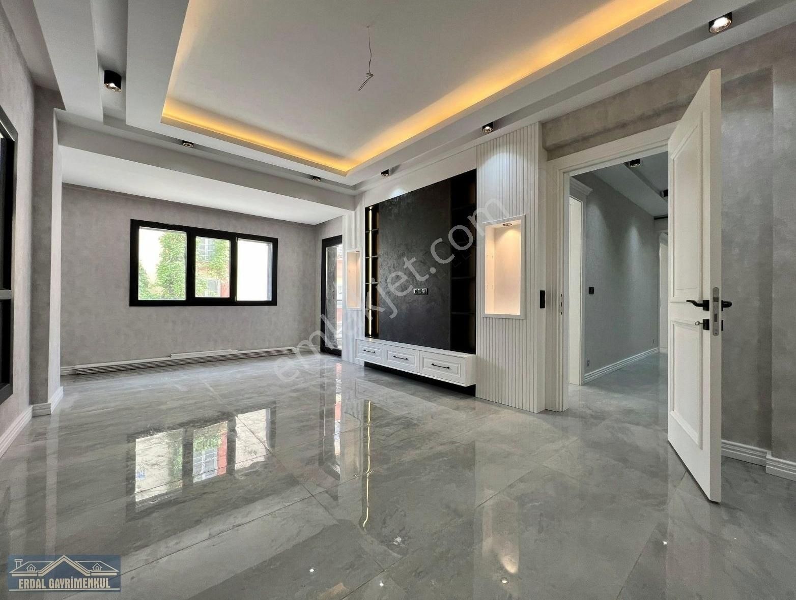 Akkonak Mah.190 M2 Ultra Lüks Ebeveyn Banyolu. Giyinme. Od. 3+1 - Görsel 4