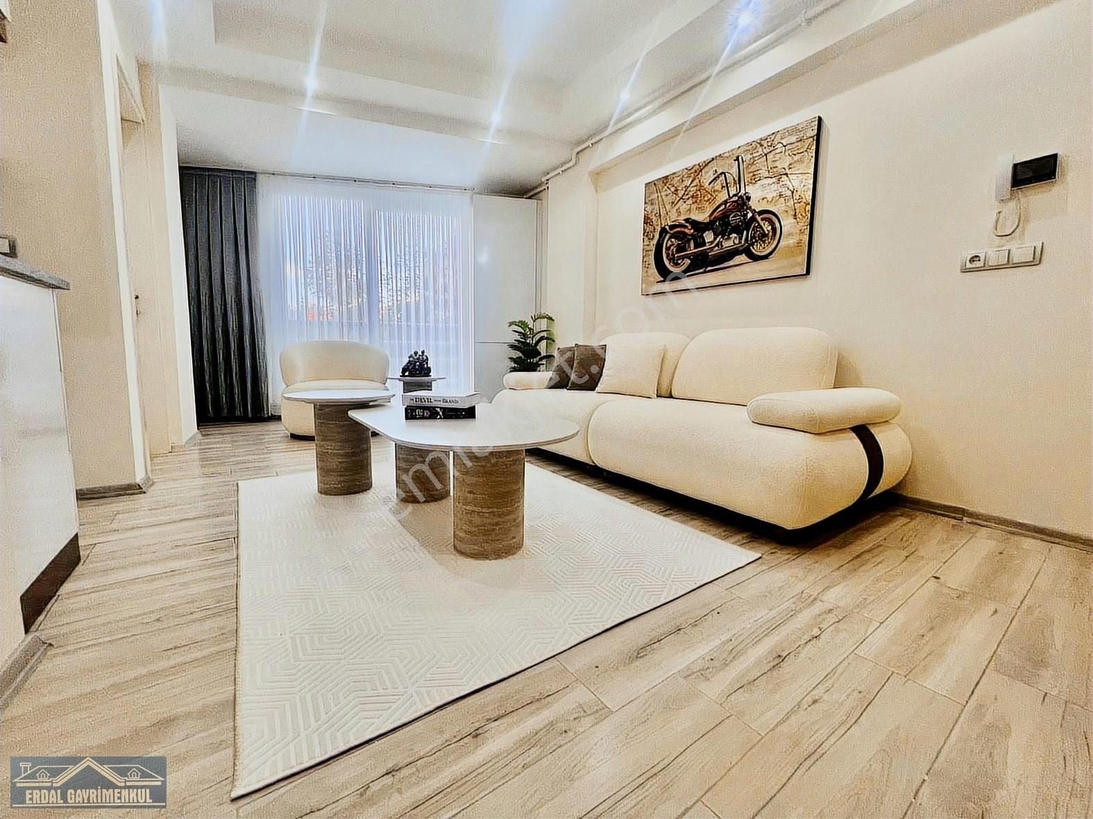 Kayalık Cad. Kira Potans. Yüksek Sifir Lüks Eşyalı 1.5+1 Daire