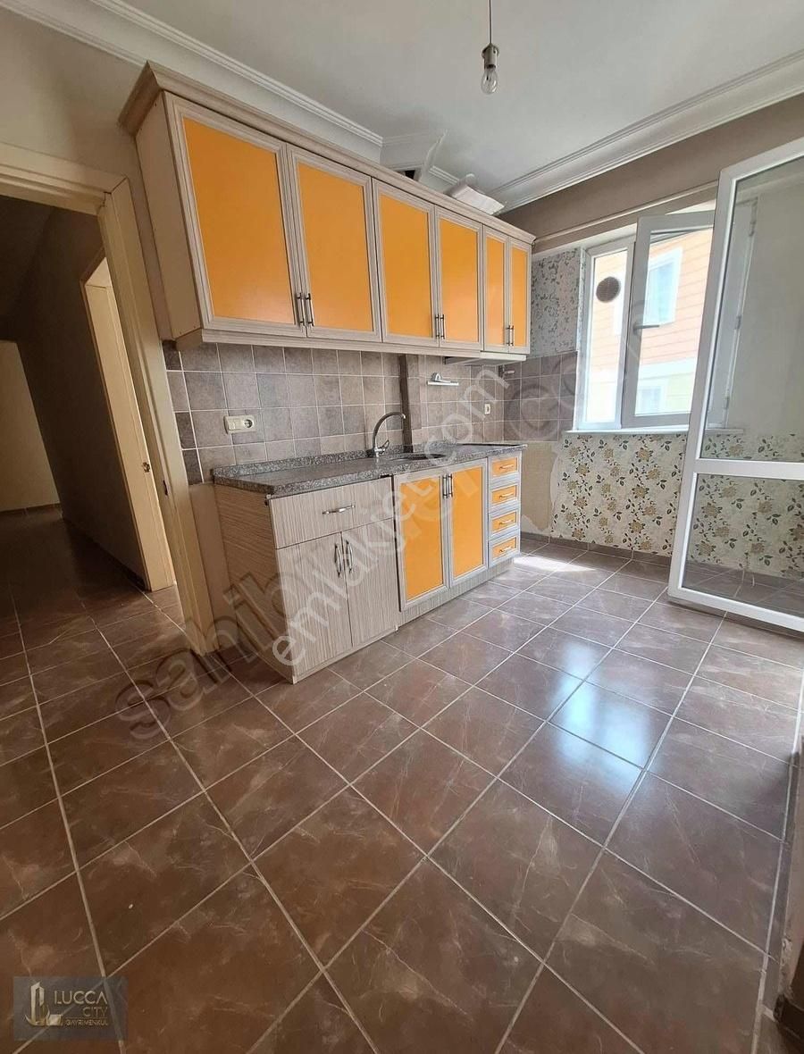 Ana Cadde Üstü Butik Site İçi Kupon Daire
