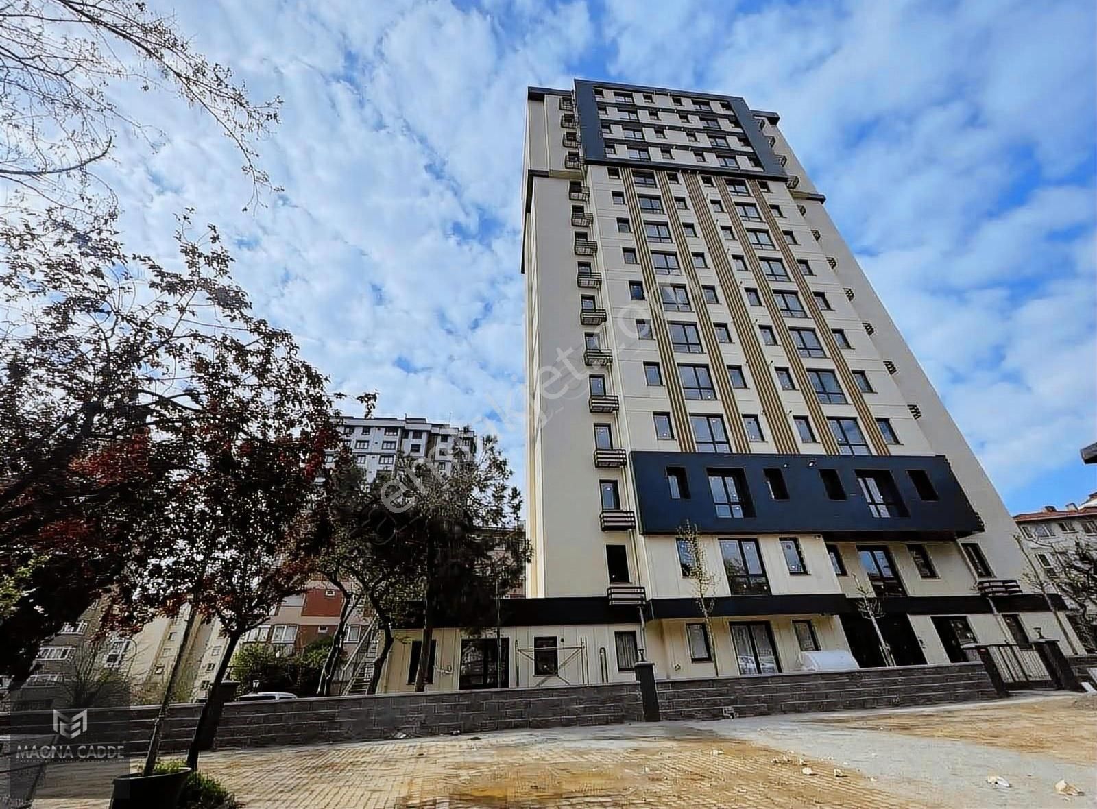 Kadıköy Merdivenköy O Binada 1+1 39.000