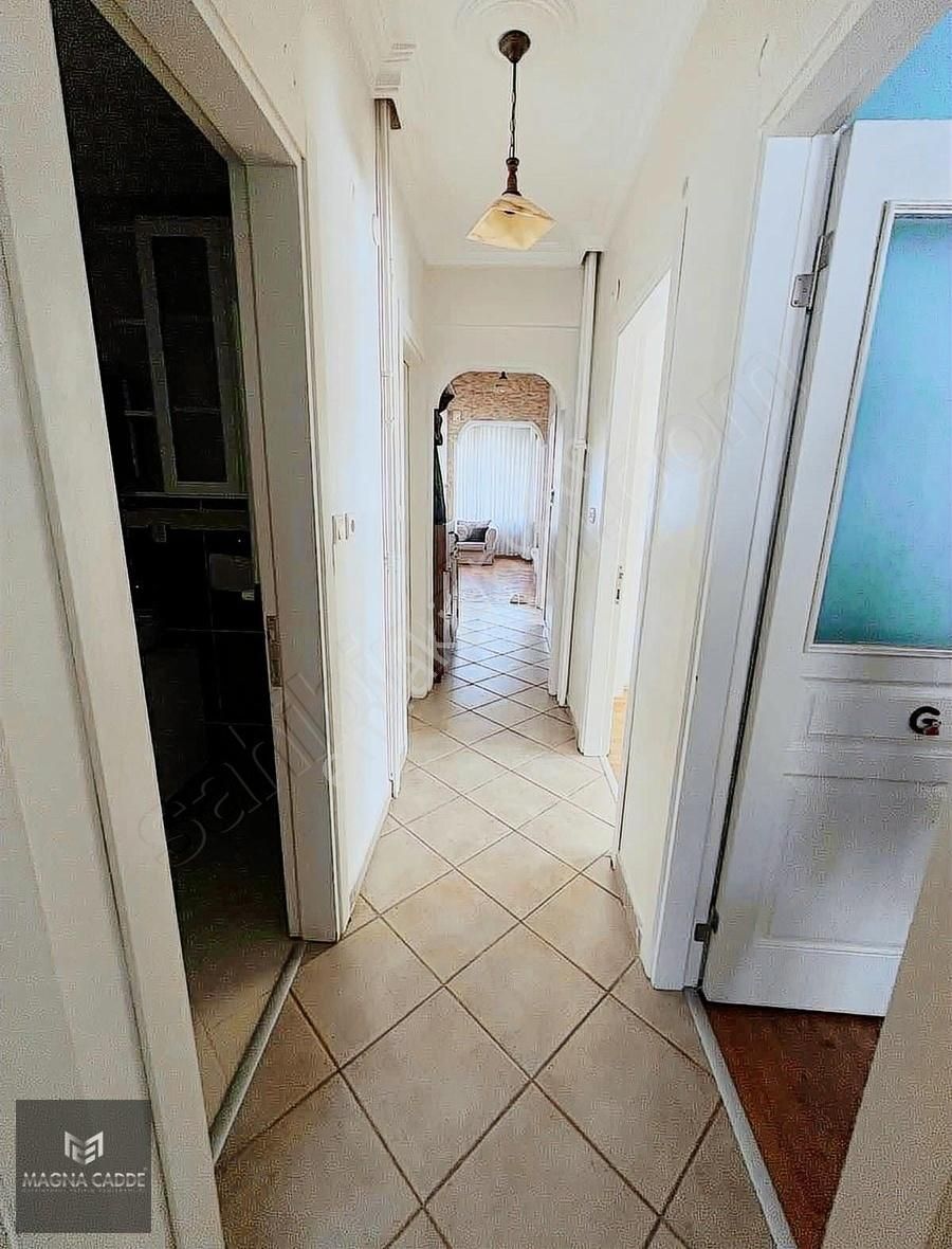 Minibüs Caddesine 2.binada Harika Konum Eşyalı-eşyasız 3+1 Daire