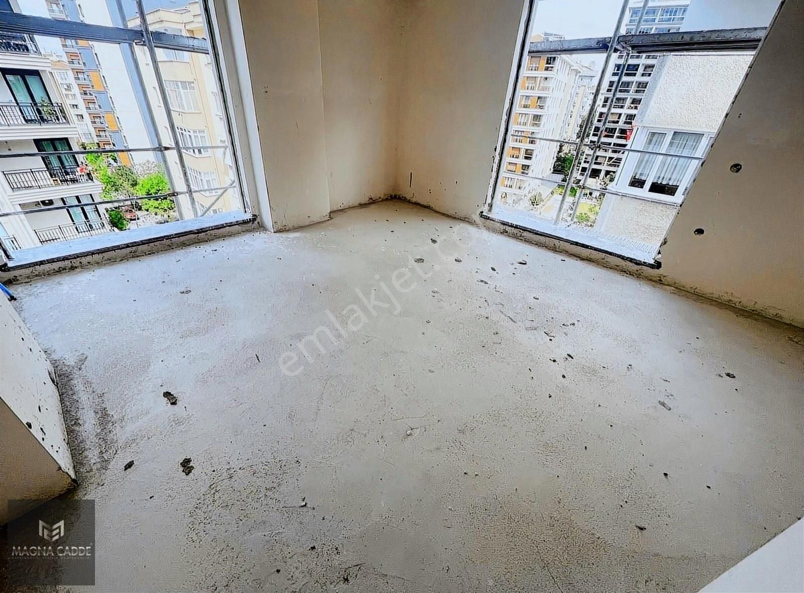 Kadıköy Merdivenköy Mallesinde 2+1 Satılık Sıfır Daire