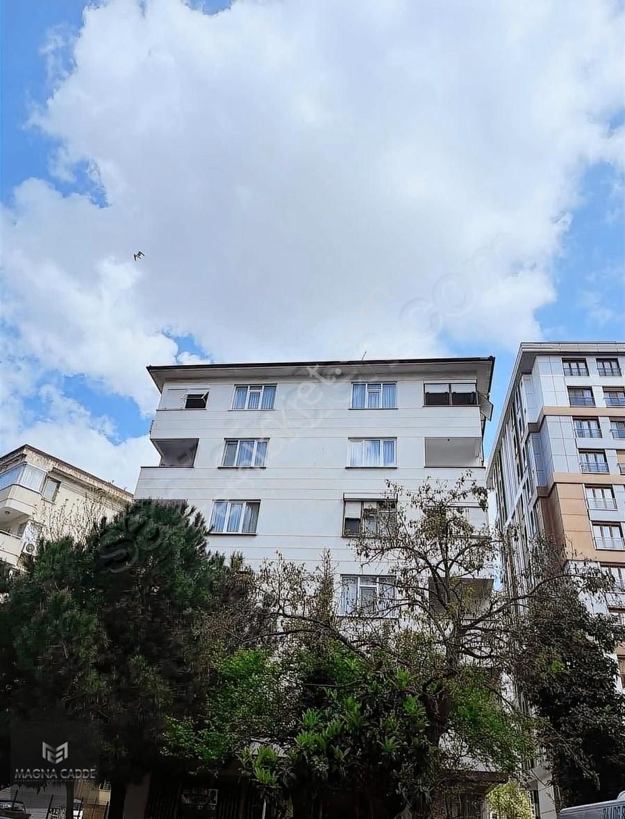Sahrayıcedid Atatürk Caddesine Çok Yakın Satılık 3+1 Daire