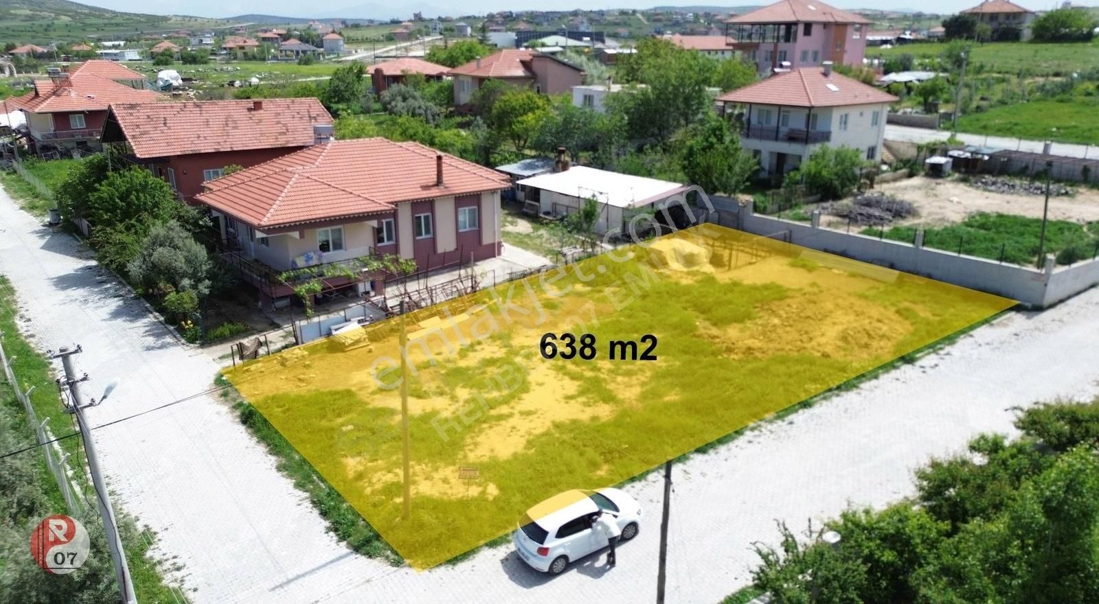 Antalya Korkuteli Bozova Mahallesindesatılık 638 M2 Köşe Arsa