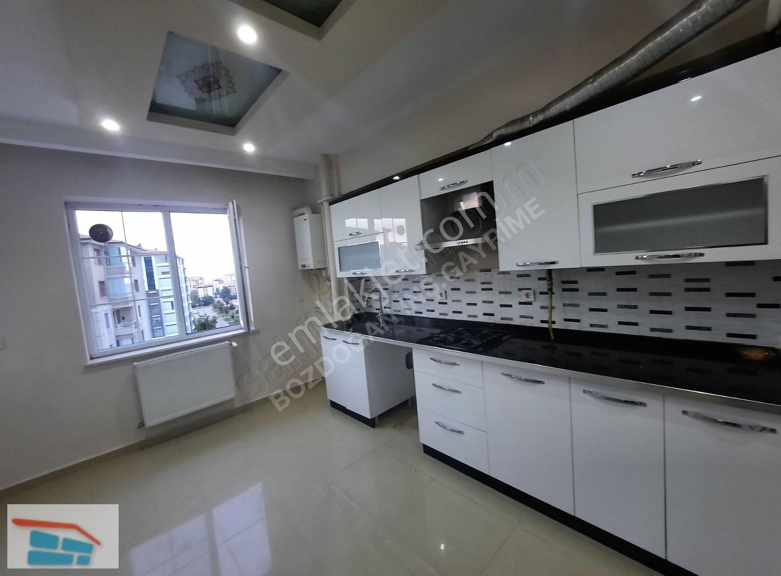 Bozdoğandan Fahri Kayahan Da Kiralık 3+1daire
