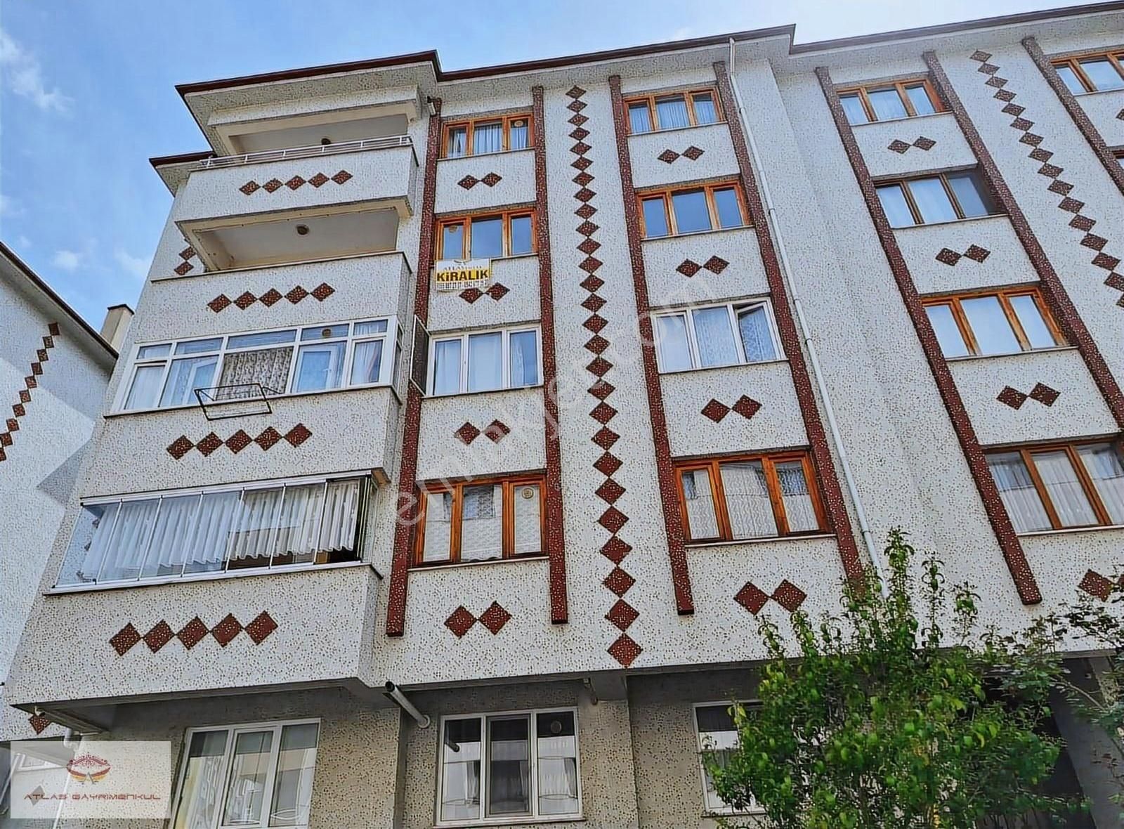 İnönü Mah. Salı Pazarı Mevkiinde Kiralık 3+1 145m² Arakat Daire