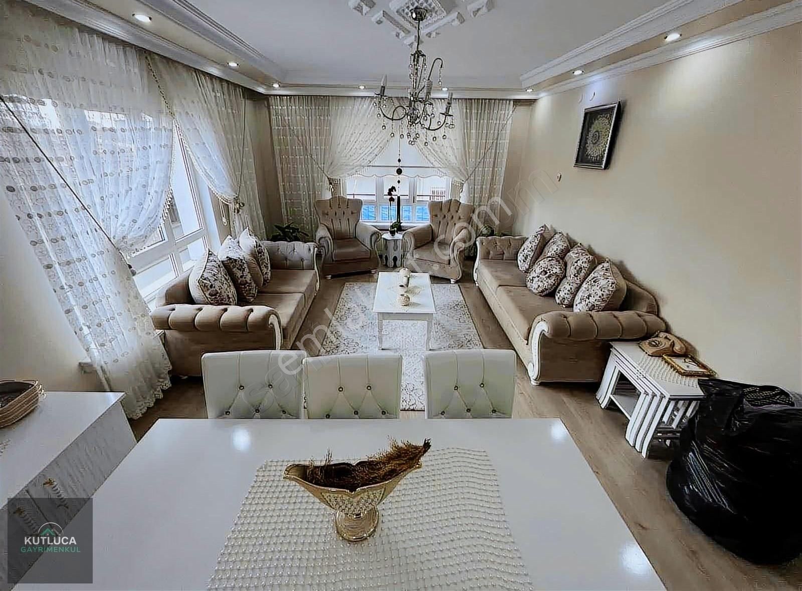 3+1 Ayvalı Cad. Paraleli 1. Kat Konumunda Ara Kat Bağımsız Daire