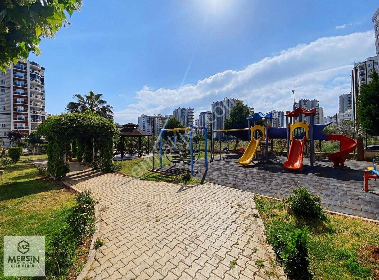 Merkezi Konumlu Site İçi Havuzlu Aqua Parklı Satılık 4+1 Daire - Görsel 14