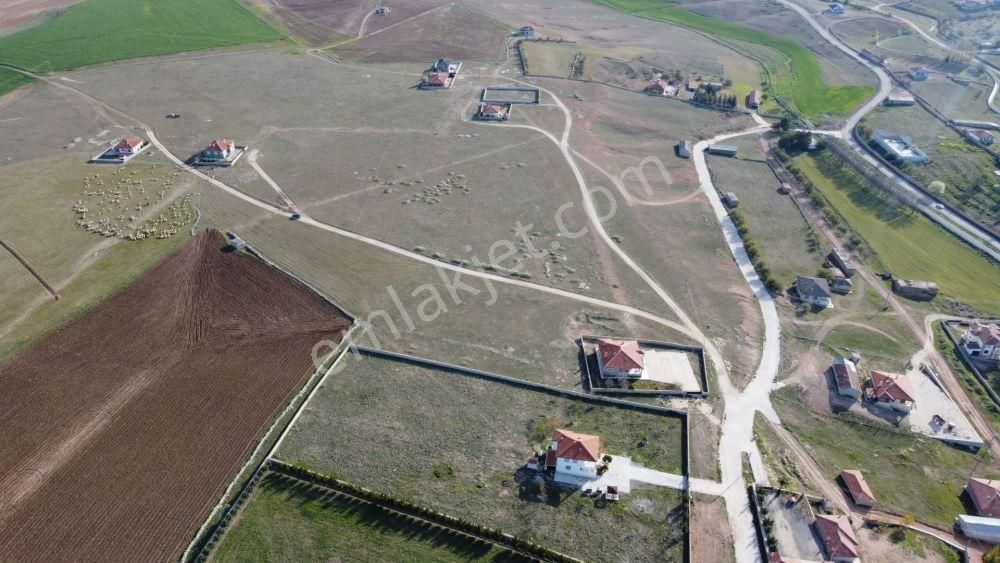Konya / Cihanbeyli'de Hesaplı Yatırım Fırsatı 582 M² Konut İmarlı Arsa