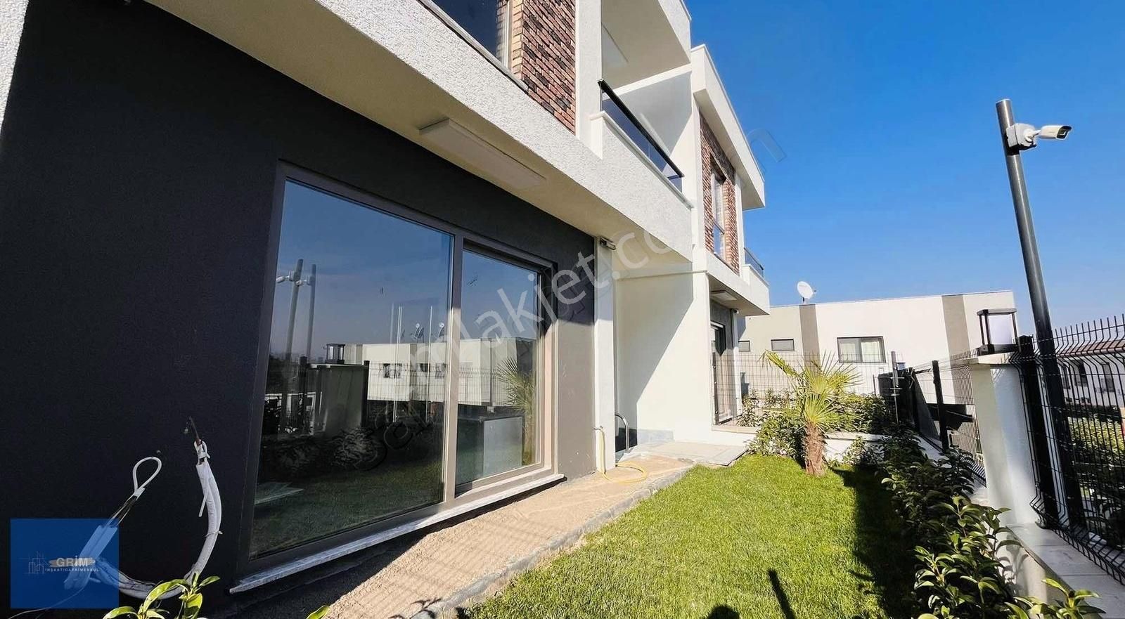 Grim İnşaat'tan K. Mülkiyet/özel Havuz/bahçe/sıfır Fırsat Villa - Görsel 30