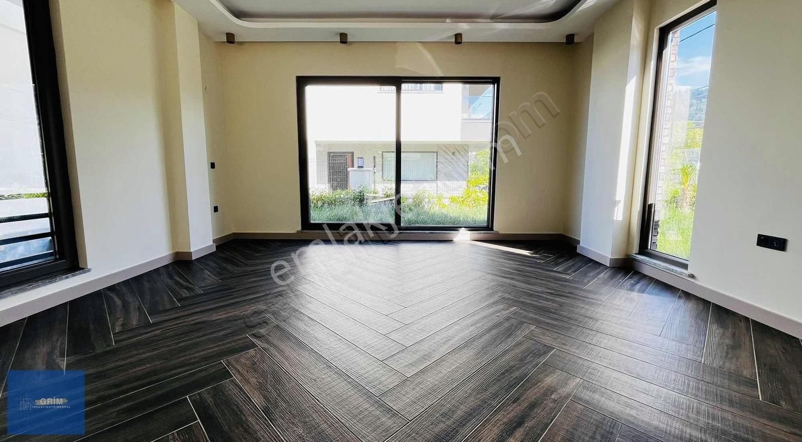 Grim İnşaat'tan K. Mülkiyet/özel Havuz/bahçe/sıfır Fırsat Villa - Görsel 29