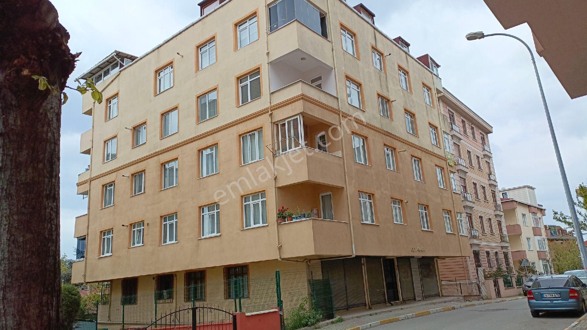 Güven Emlaktan E 5 Altında Arakat 3+1 Kiralık Daire