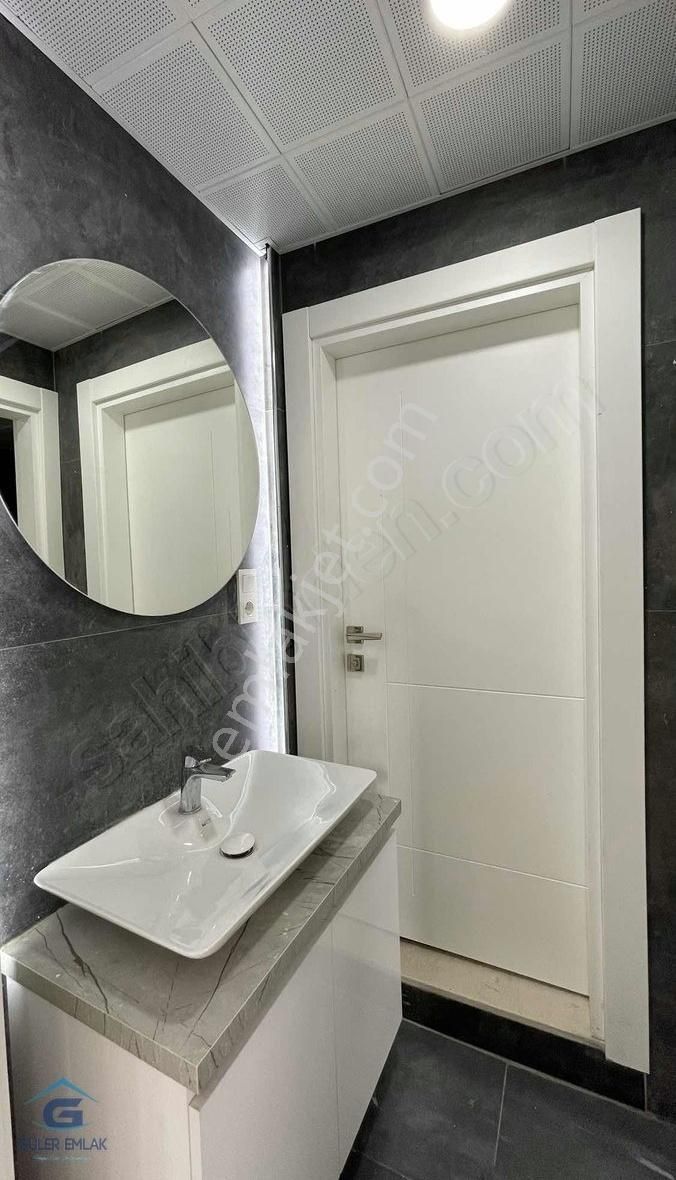 Ergenekon Mahallesinde Site İçinde Uygun Satılık 3+1 Daire