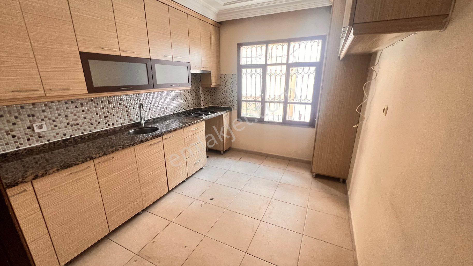 Yeşilyurt'da Tek Katlı 2+1 Kapalı Mutfak Kiralık Müstakil