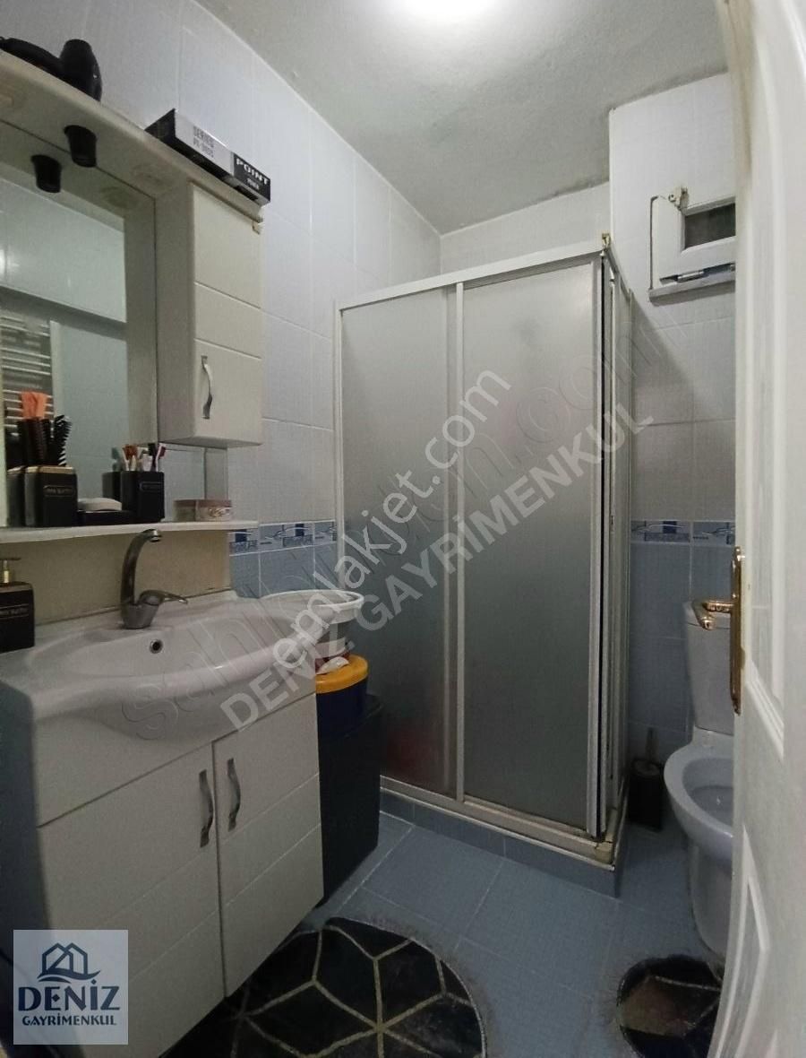 Deniz Gayrimenkulden Merkezi Yerde 2+1 80 M2 Ferah Giriş Kat