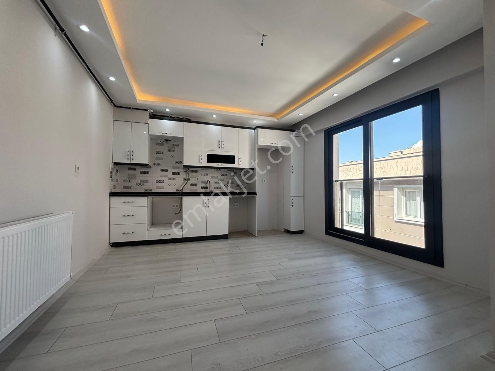 Buca Zeytintepe Mah. Satılık Asansörlü 1+1 Sıfır Daire