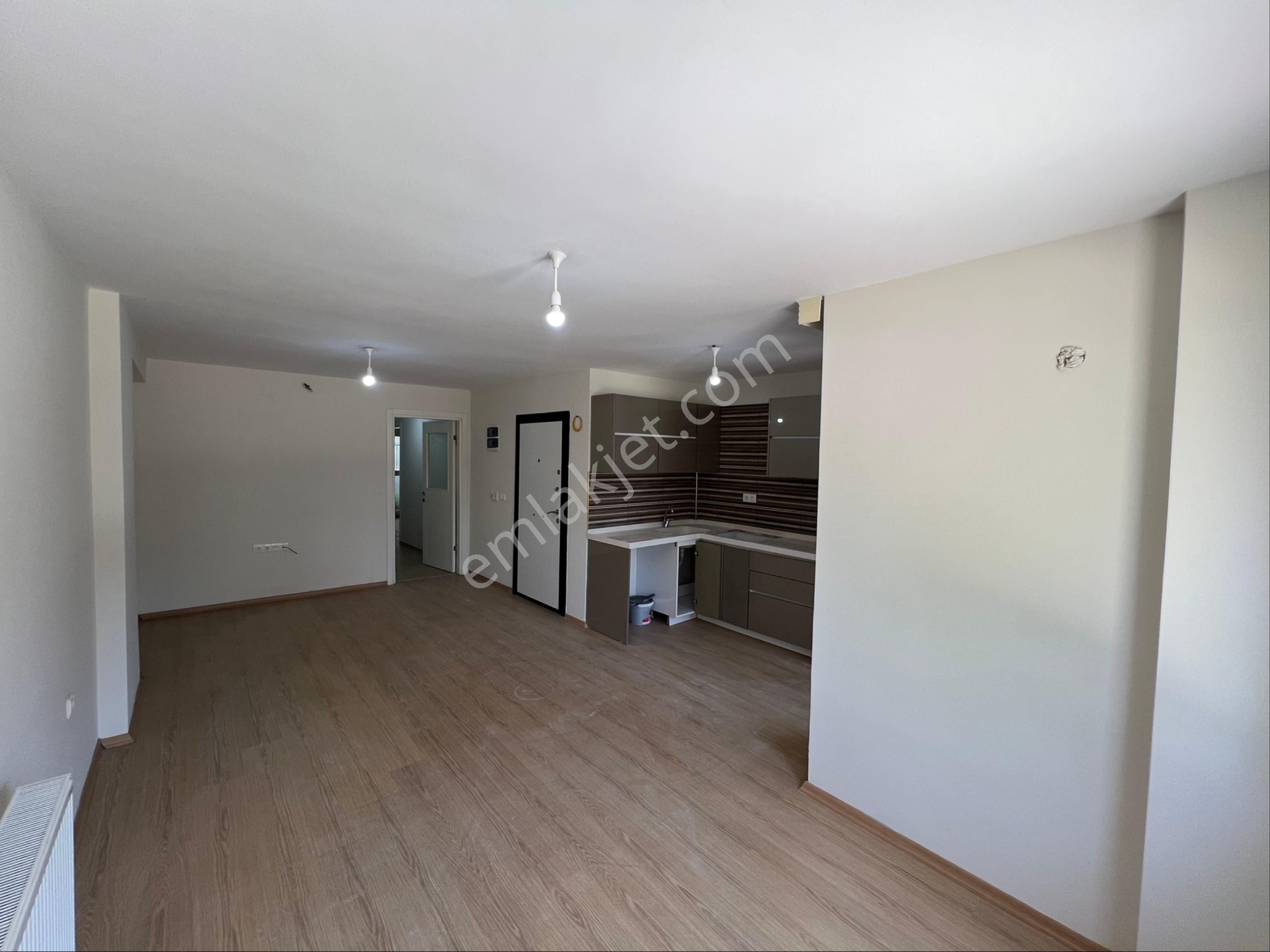 Aydın Kuşadası Güzelçamlı'da Satılık 2+1 Yazlık Daire