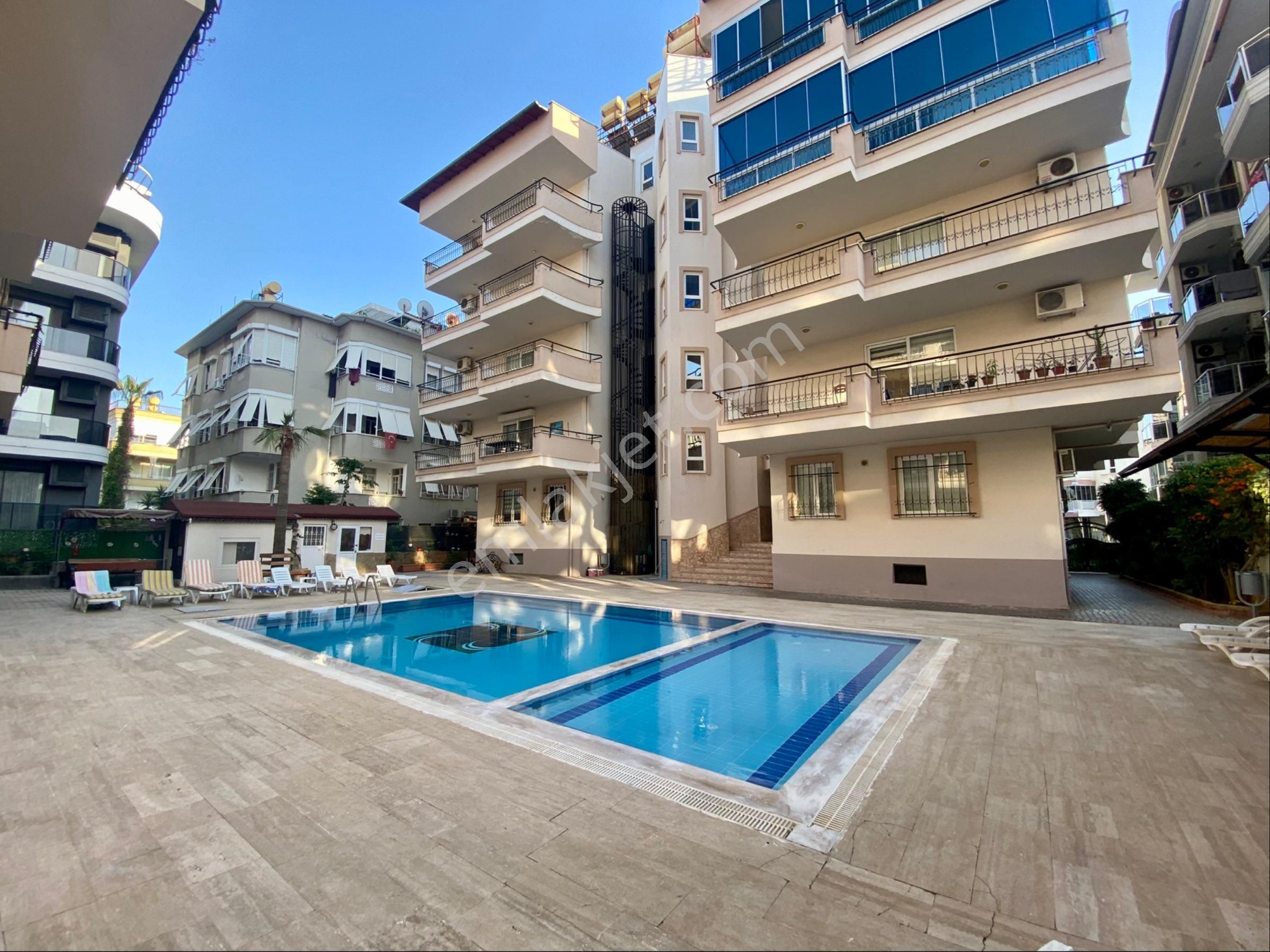 Alanya Obagölde Siteiçerisinde 4+1 Satılık Dubleks Daire