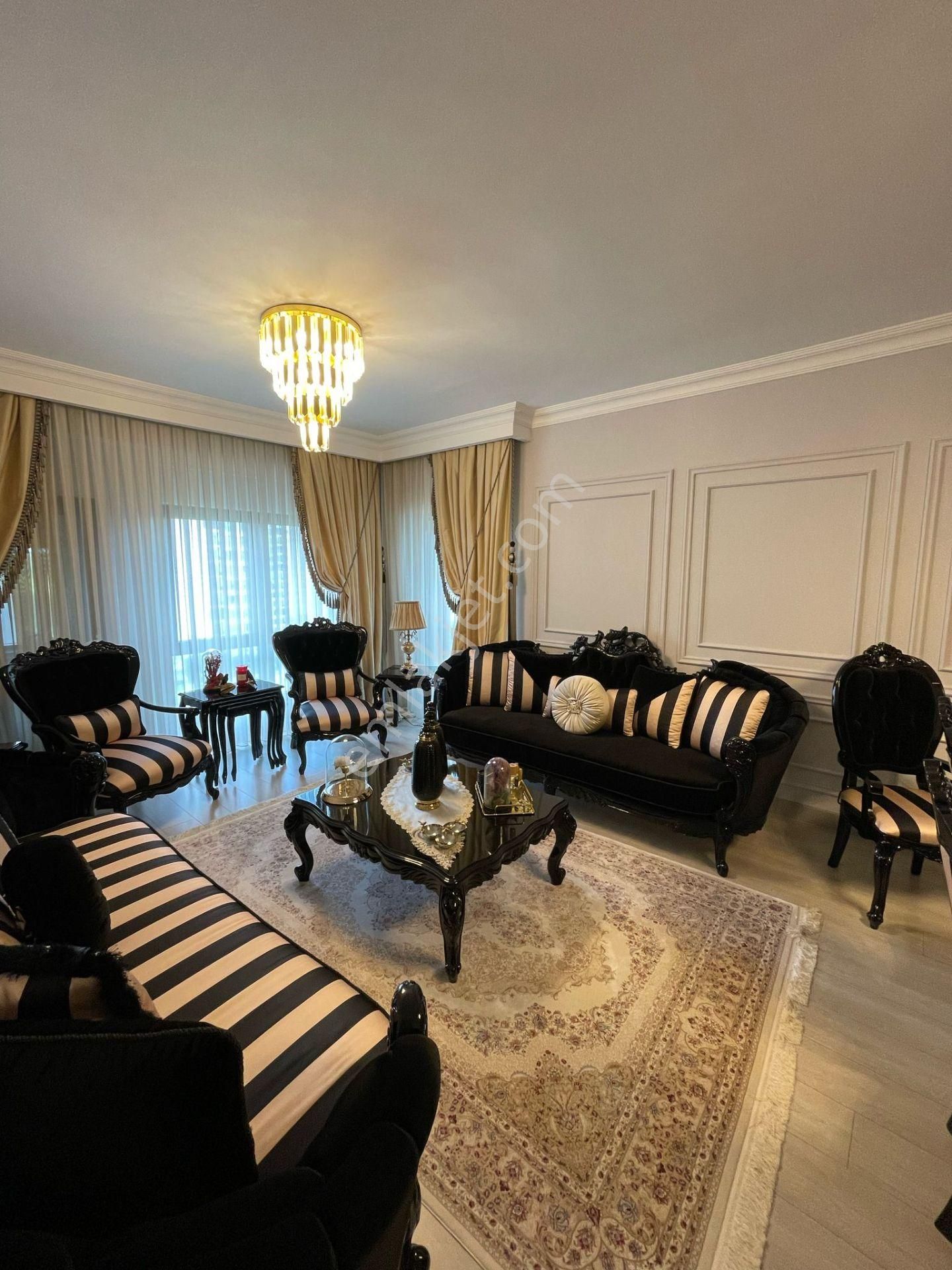 Turyaptan Emlak Konutta 3+1 169 M2 Satılık Daire