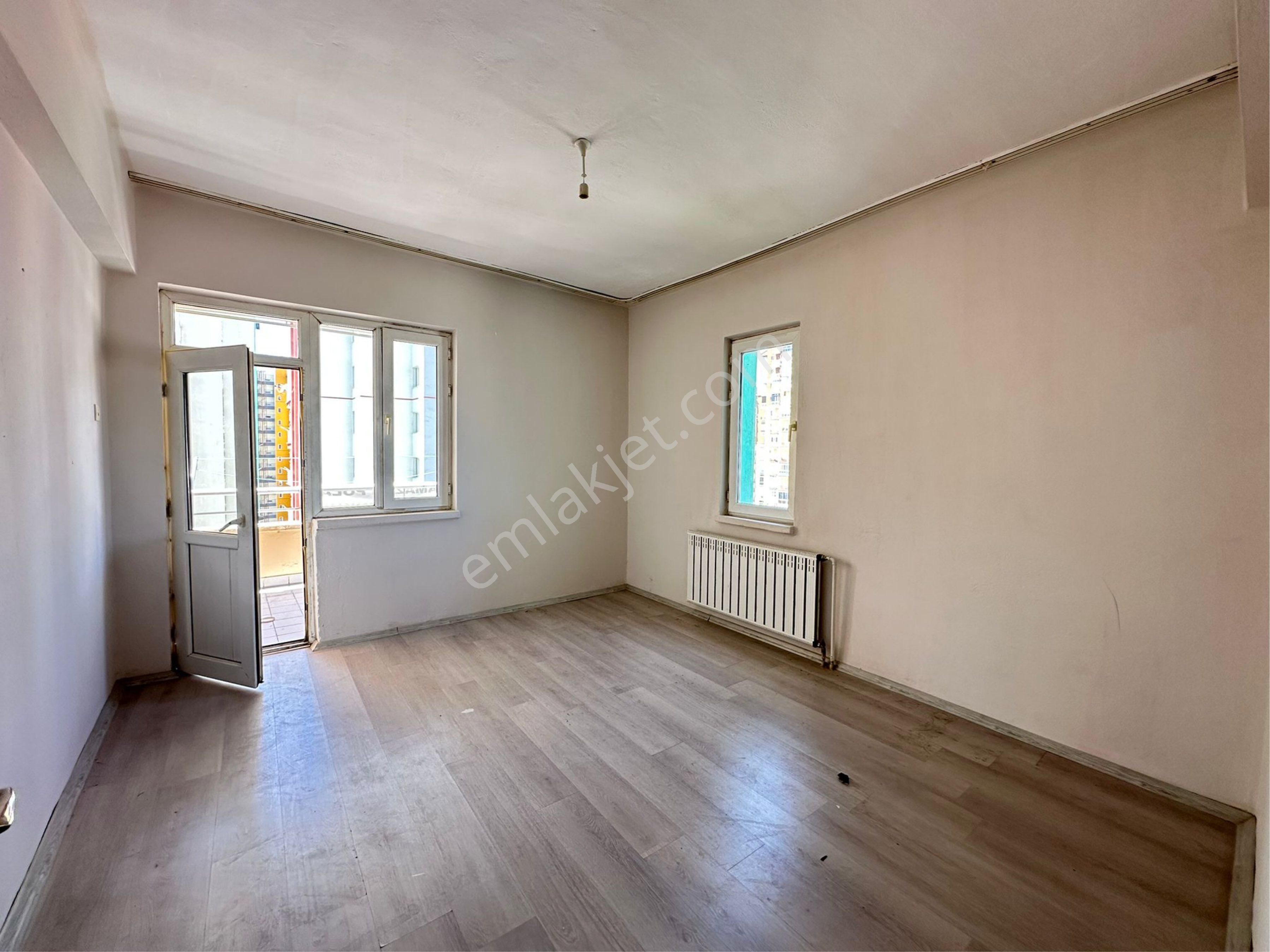 Mimsinde Cadde Üstü 3+1 Ara Kat Satılık Daire