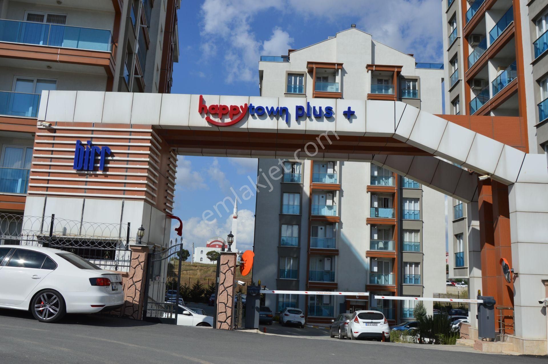 Çayırova Happy Twon Plus Sitesinde Yüksek Giriş Kiralık 1+1 Daire