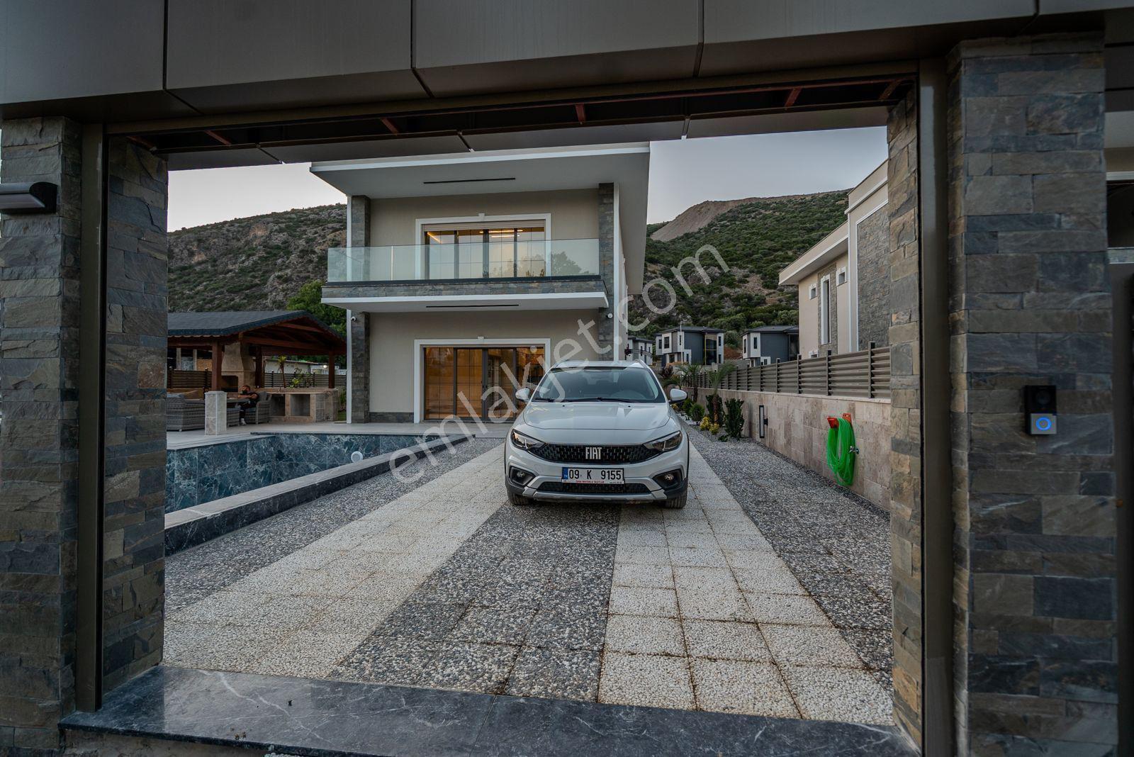 Yavansu Mahallesi'nde Denize Yakın Müstakil Özel Havuzlu Satılık Villa - Görsel 34