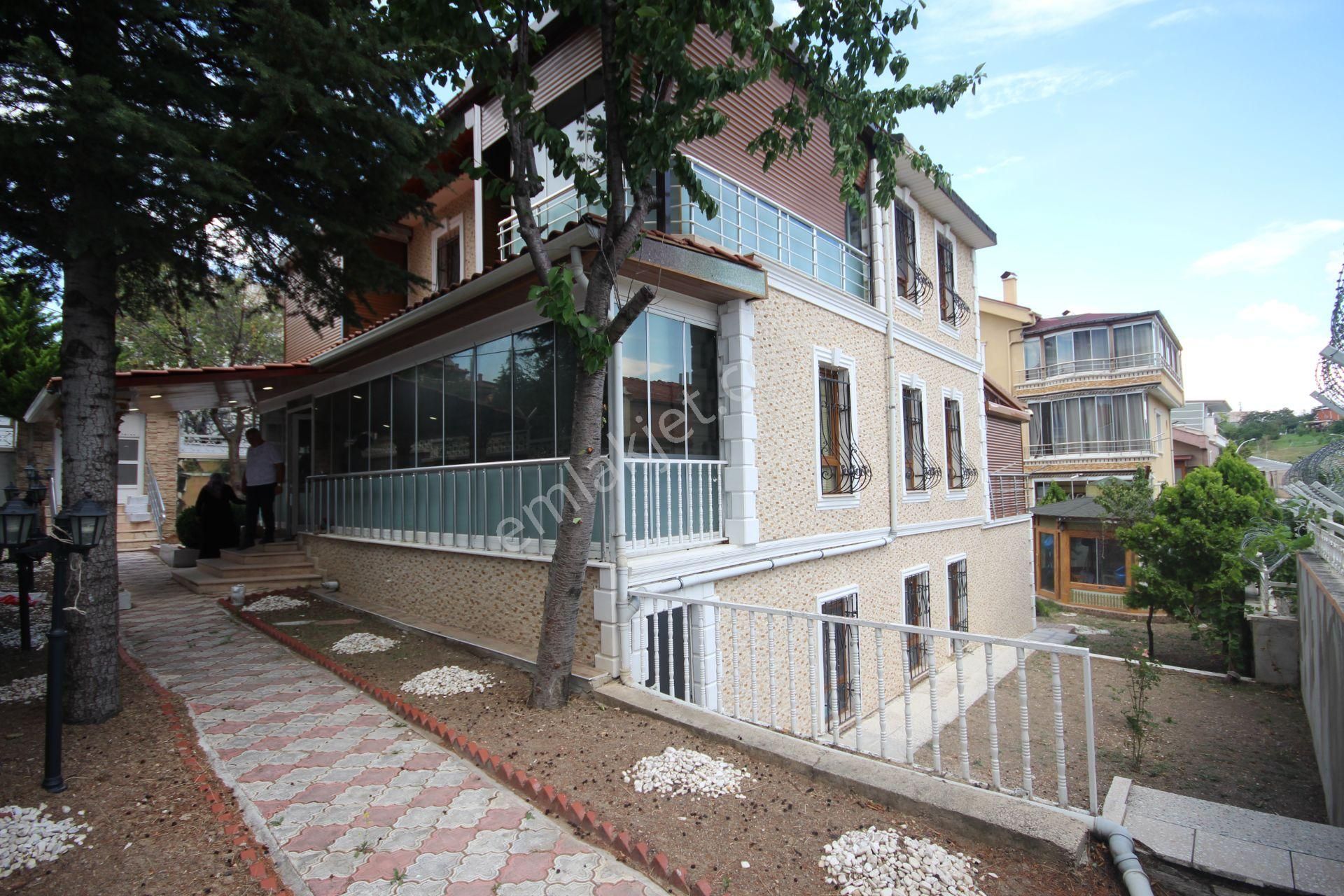 ✨ Pursaklar Ufuk Kılıç Emlak'tan 3 Katlı Süper Lüx 6+1 Villa Kaçmazz✨