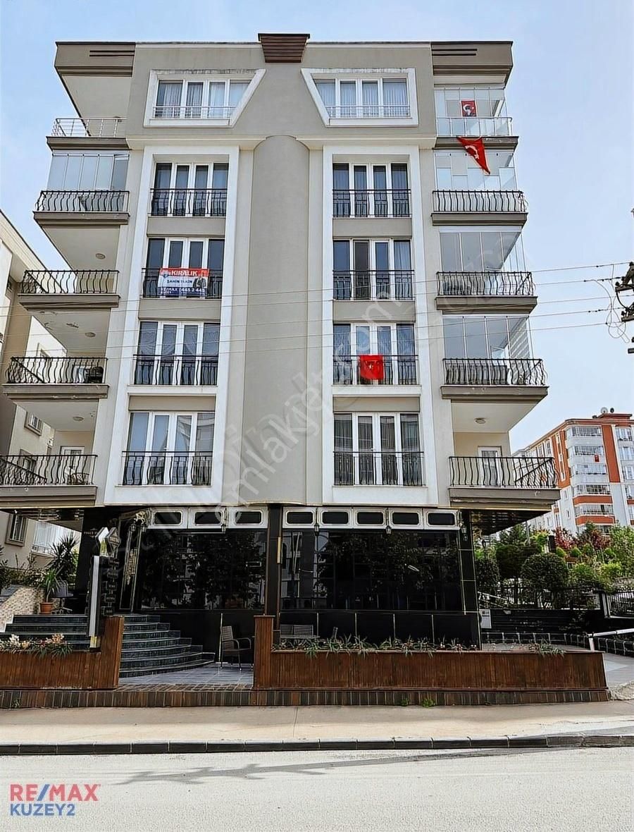 Cağaloğluna Cephe 3+1 Kıralık Daıre