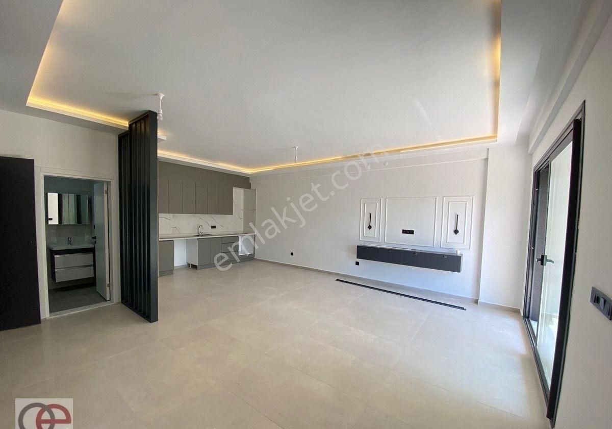 Kuşadası Davutlarda 3+1 Sıfır Havuzlu Sitede Yazlık