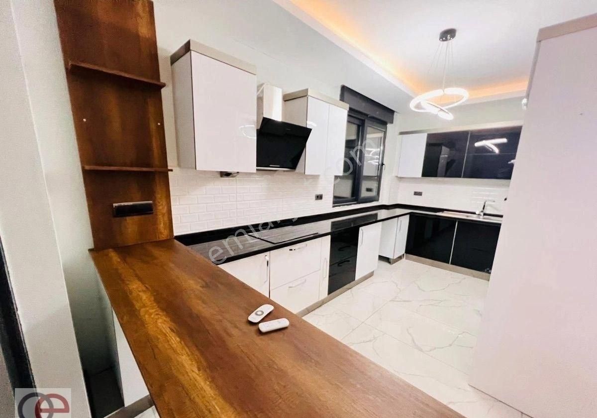 Kuşadası Davutlar Sahilinde Köşe Konum 3+1 Tek Müstakil Özel Havuzlu Villa - Görsel 6