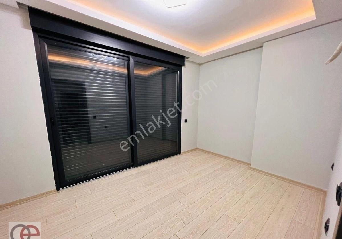 Kuşadası Davutlar Sahilinde Köşe Konum 3+1 Tek Müstakil Özel Havuzlu Villa - Görsel 15