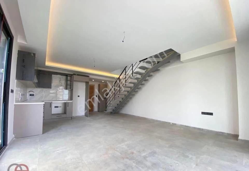 Kuşadası Davutlar Sahilinde 3+1 Sıfır Köşe Konum Tek Müstakil Havuzlu Sitede Villa - Görsel 7