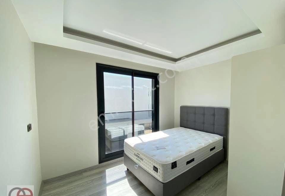 Kuşadası Davutlar Sahilinde Denize Yürüme Mesafesinde 4+1 Sıfır Tek Müstakil Özel Havuzlu Villa - Görsel 11