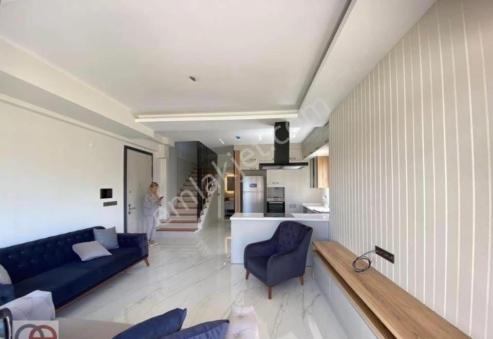 Kuşadası Davutlar Sahilinde Denize Yürüme Mesafesinde 4+1 Sıfır Tek Müstakil Özel Havuzlu Villa - Görsel 13