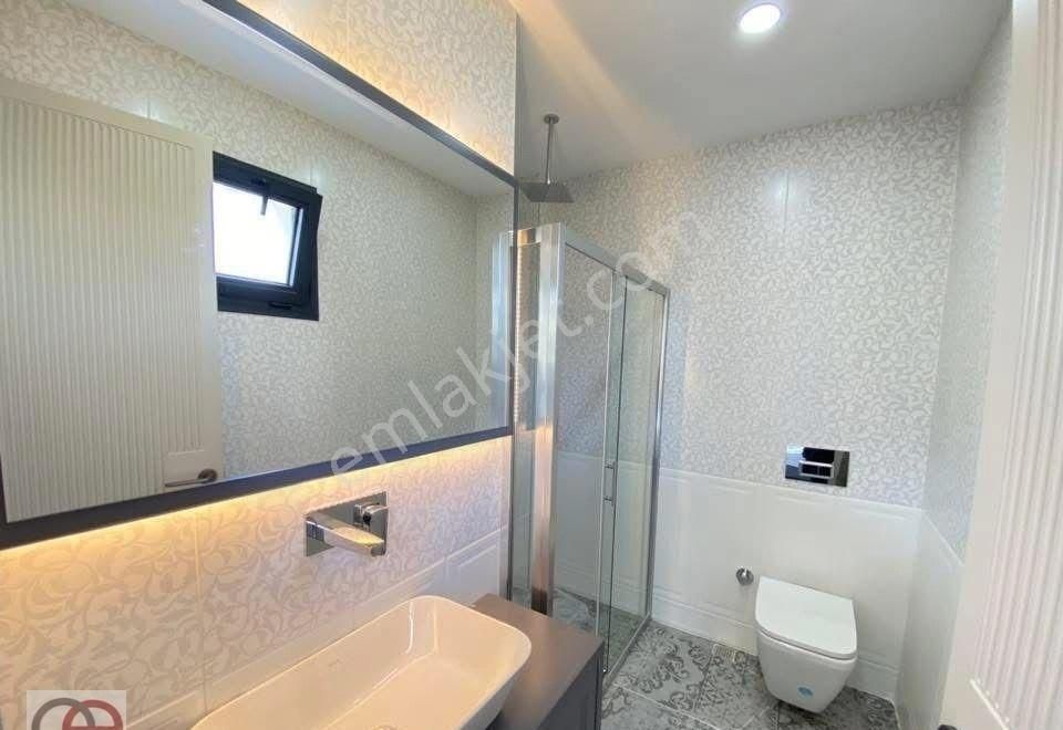 Kuşadası Davutlar Sahilinde Denize Yürüme Mesafesinde 4+1 Sıfır Tek Müstakil Özel Havuzlu Villa - Görsel 4