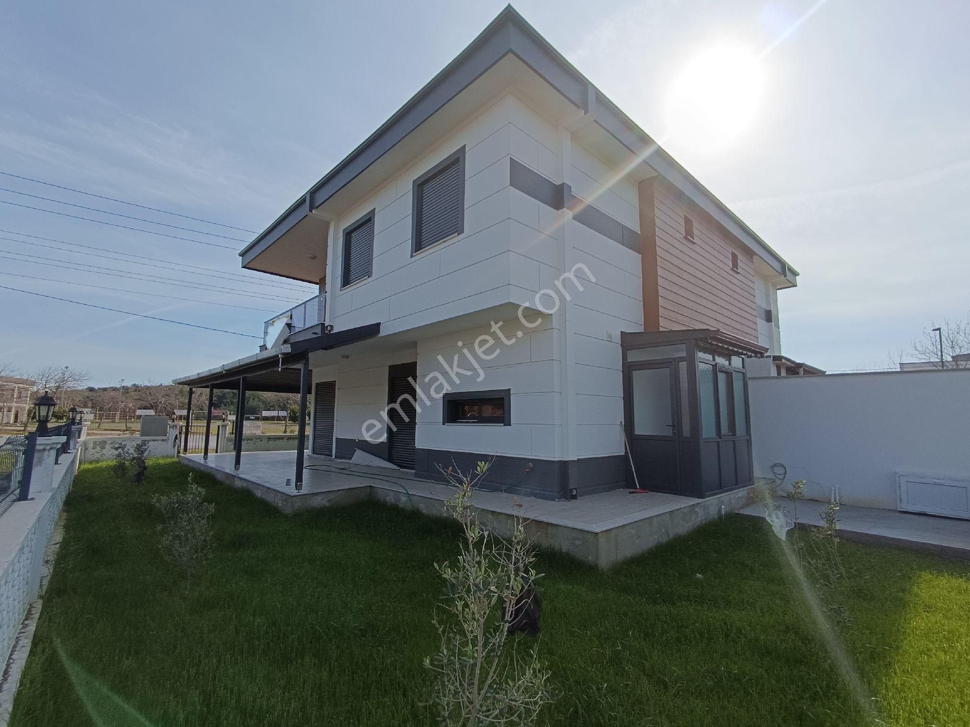 Taş Emlak'tan Sarımsaklı'da Sıfır Villa