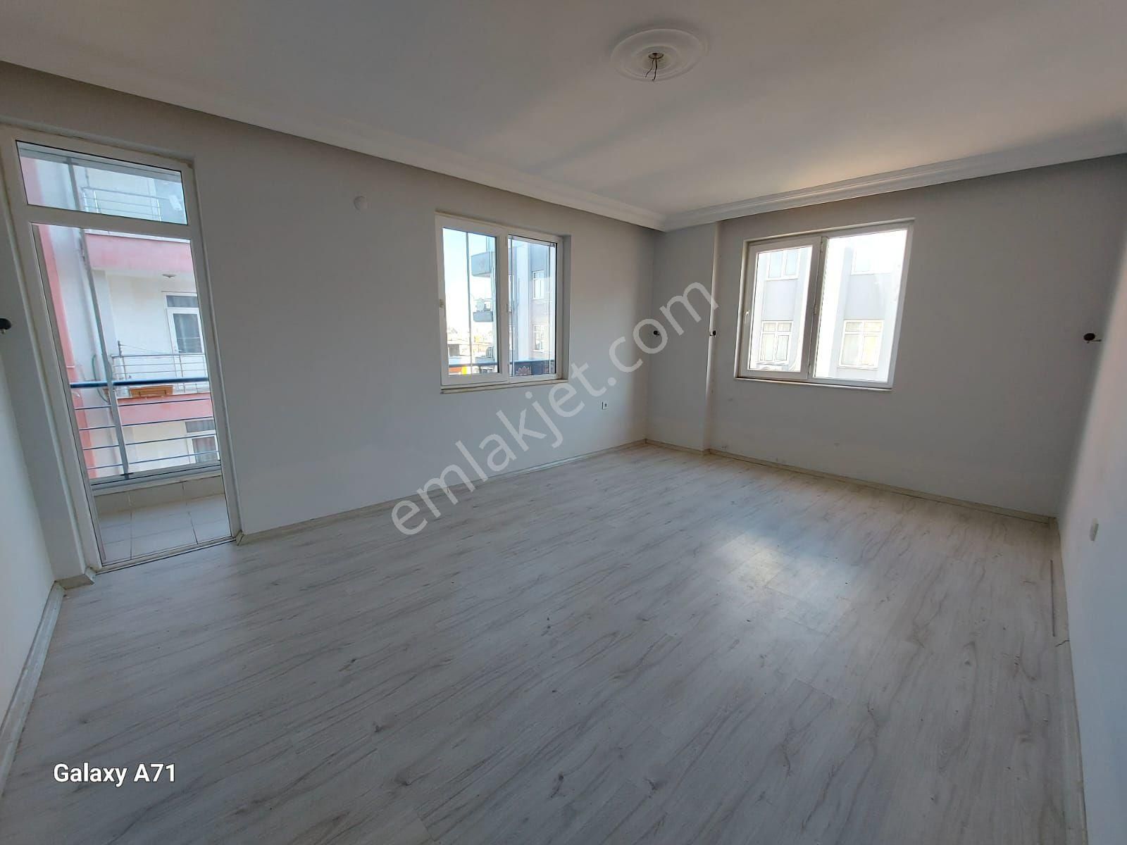 Markantalya 1 Dk Yürüme Msfsi 2+1 Katta Kapalı Mutfak 2 Wc