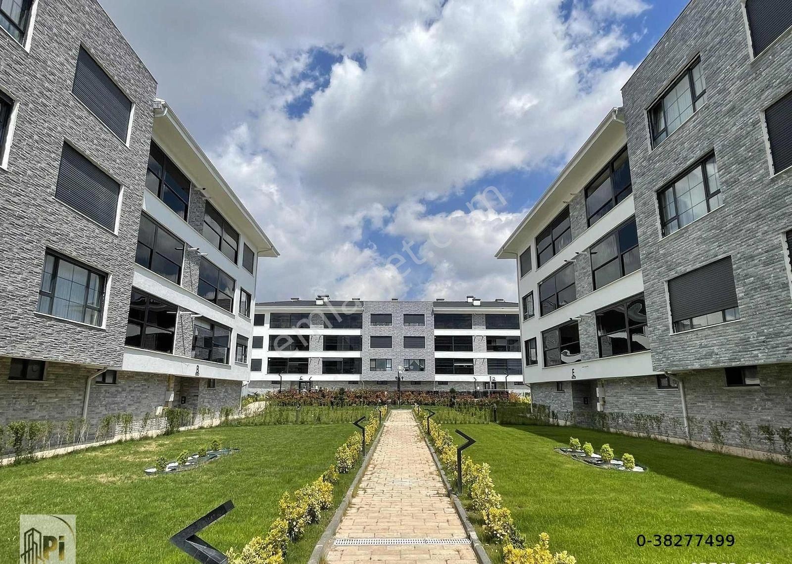 Pi Emlak'tan 12 Önemli Özelliğe Sahip Site İçi Lüks Bir Daire