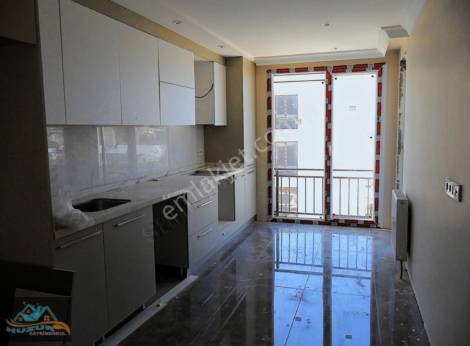 Büyükçekmecede Butik Site İçinde Satılık Sıfır Lüks Daire