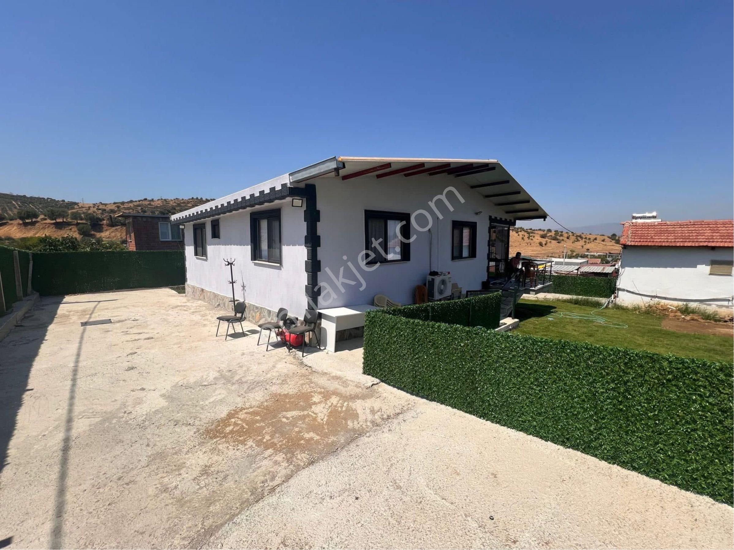 Tire Şahin Gayrimenkulden Acil Satılık Villa