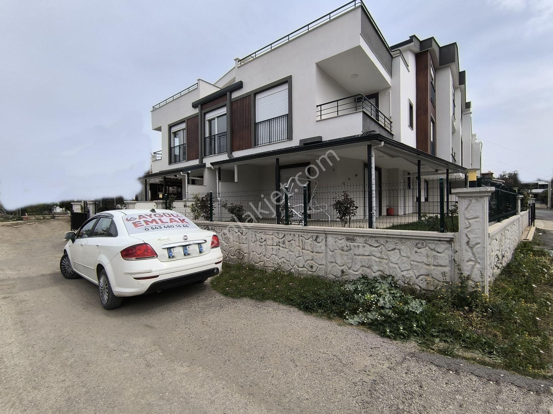 💦burhaniye İskele'de💦aygülden Mustakil Tadında Bahçe Kullanımlı Denize Çok Yakın 2+1 Satılık Daire
