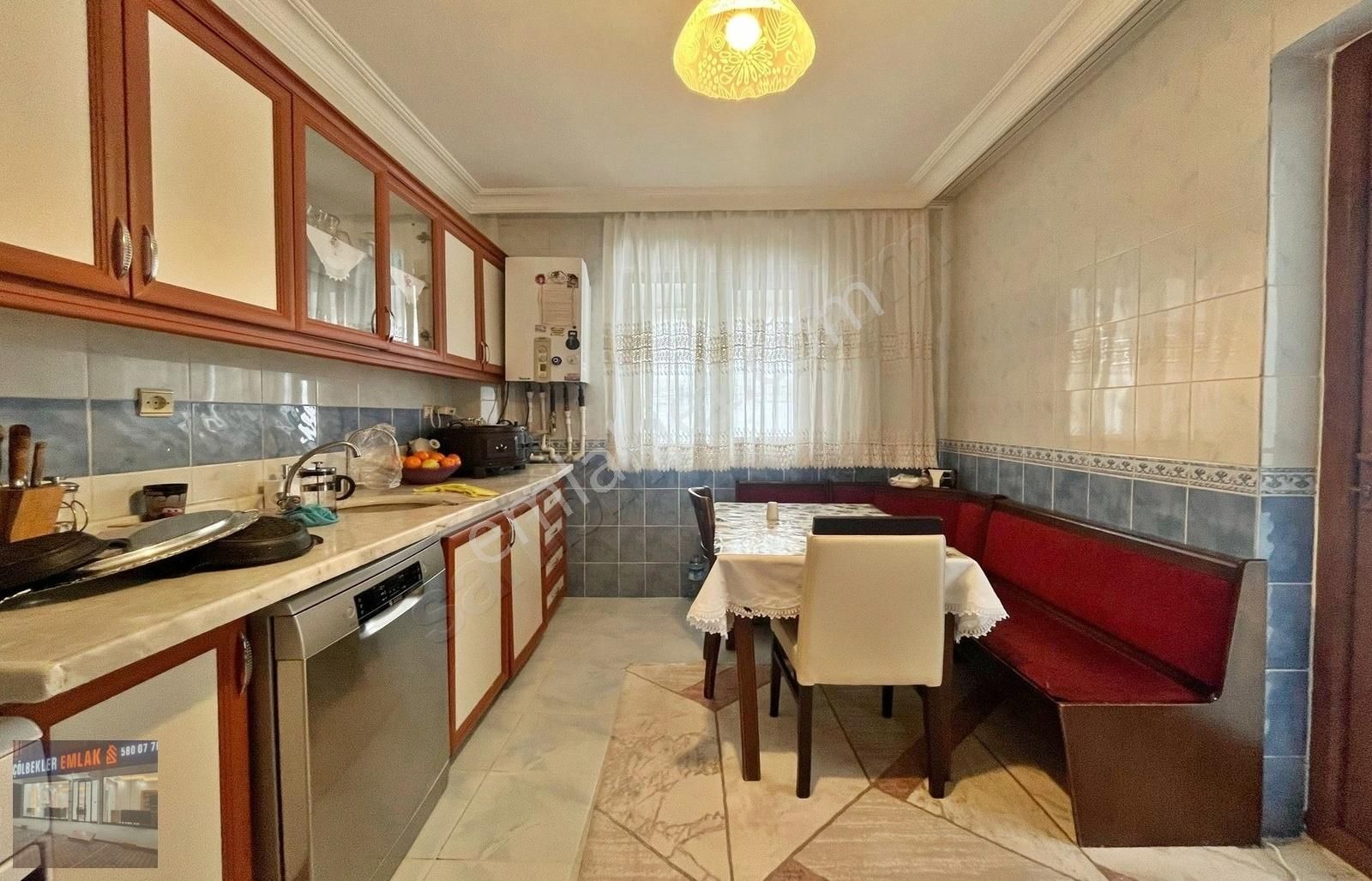 Kanuni Mah.de 4+1 1.kat'ta Cadde Dibi Geniş M2 Masrafsız Daire!!