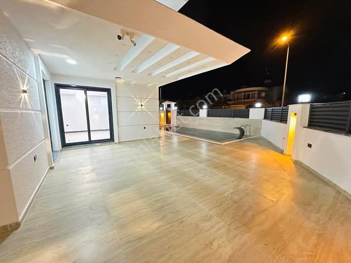 Didim Efeler Mahallesi'nde Satılık A Sınıf Villa - Görsel 3
