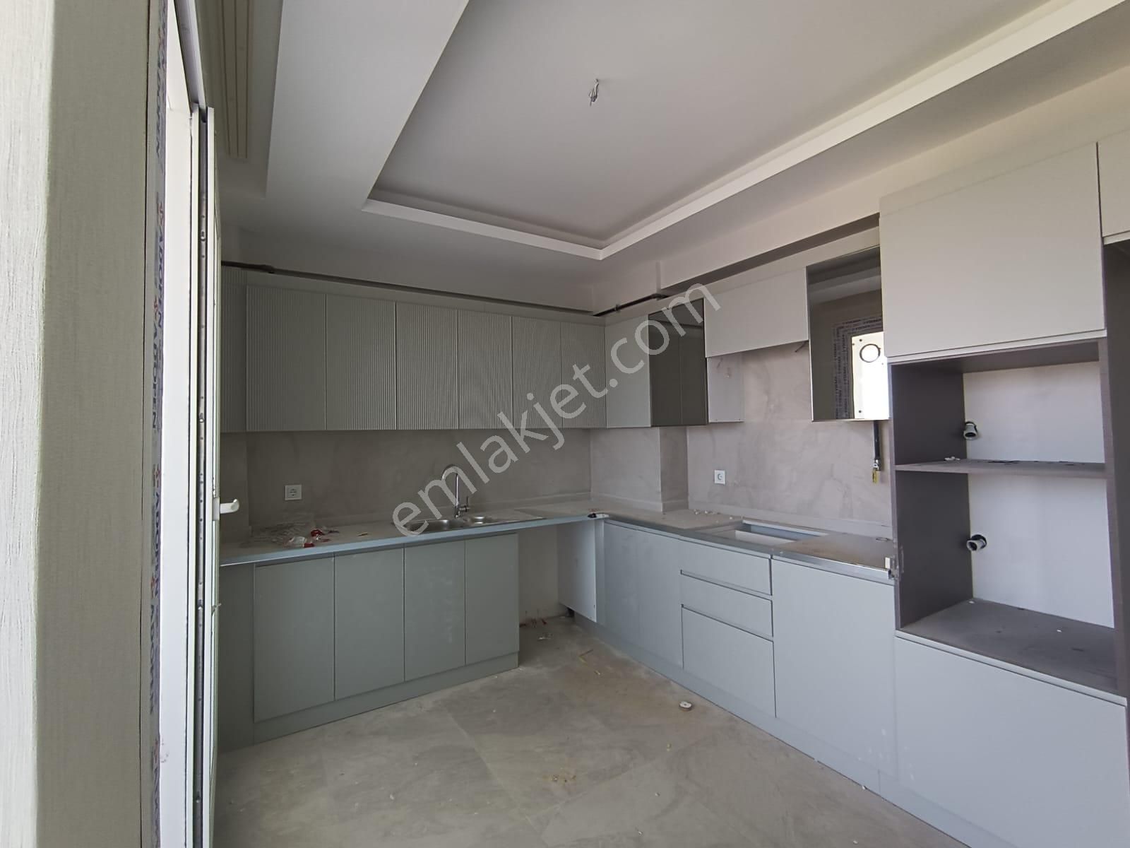 Rota Dan Winstown Avm Karşısı 2.5+1 Satılık Lüks Daire