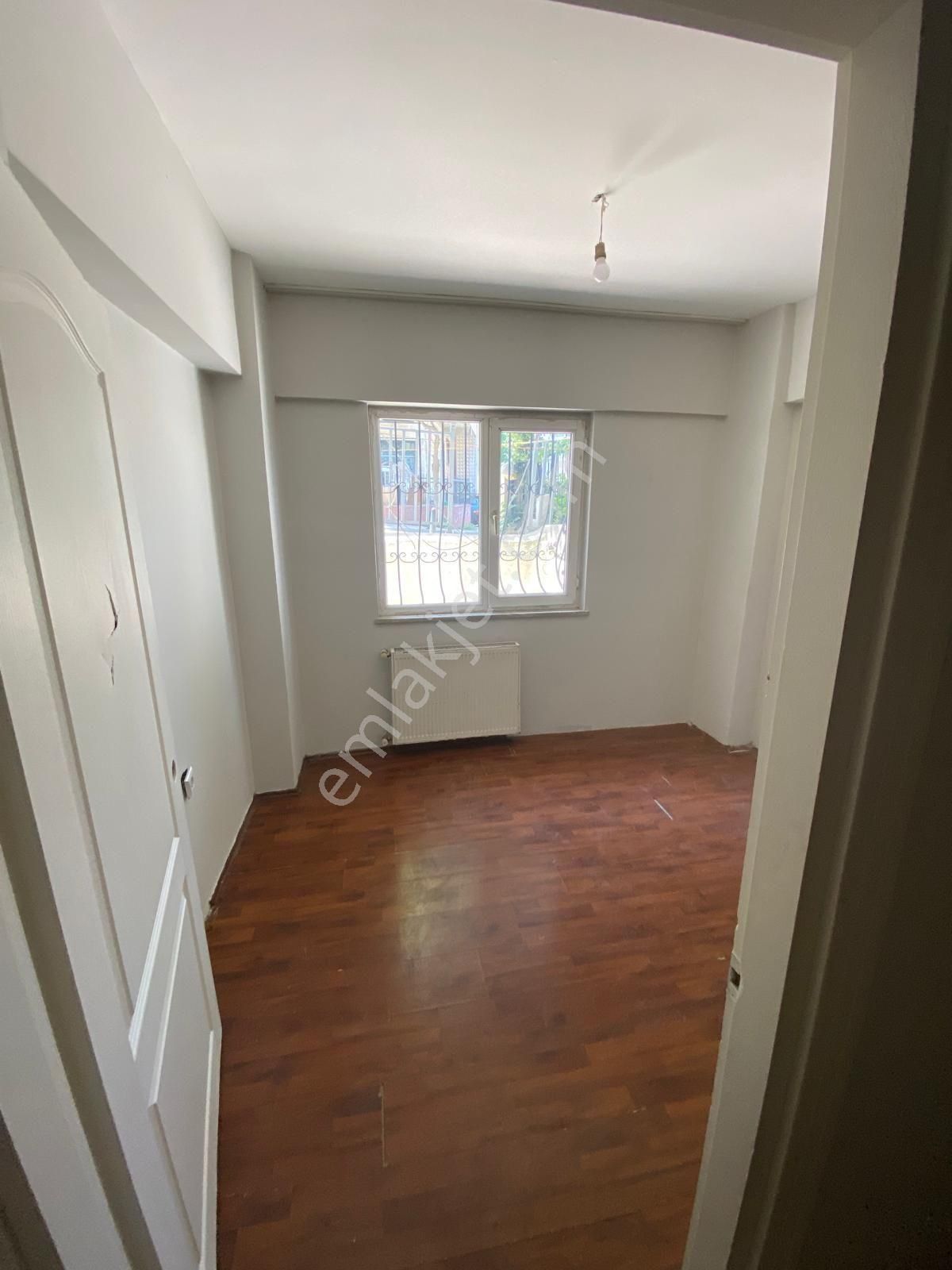 Ümraniye Yamanevler Atatürk Mahallesi Çarşı Metro Yürüme Mesafesi Temiz Bahce Katı Önü Açık Teras Lı - Görsel 9