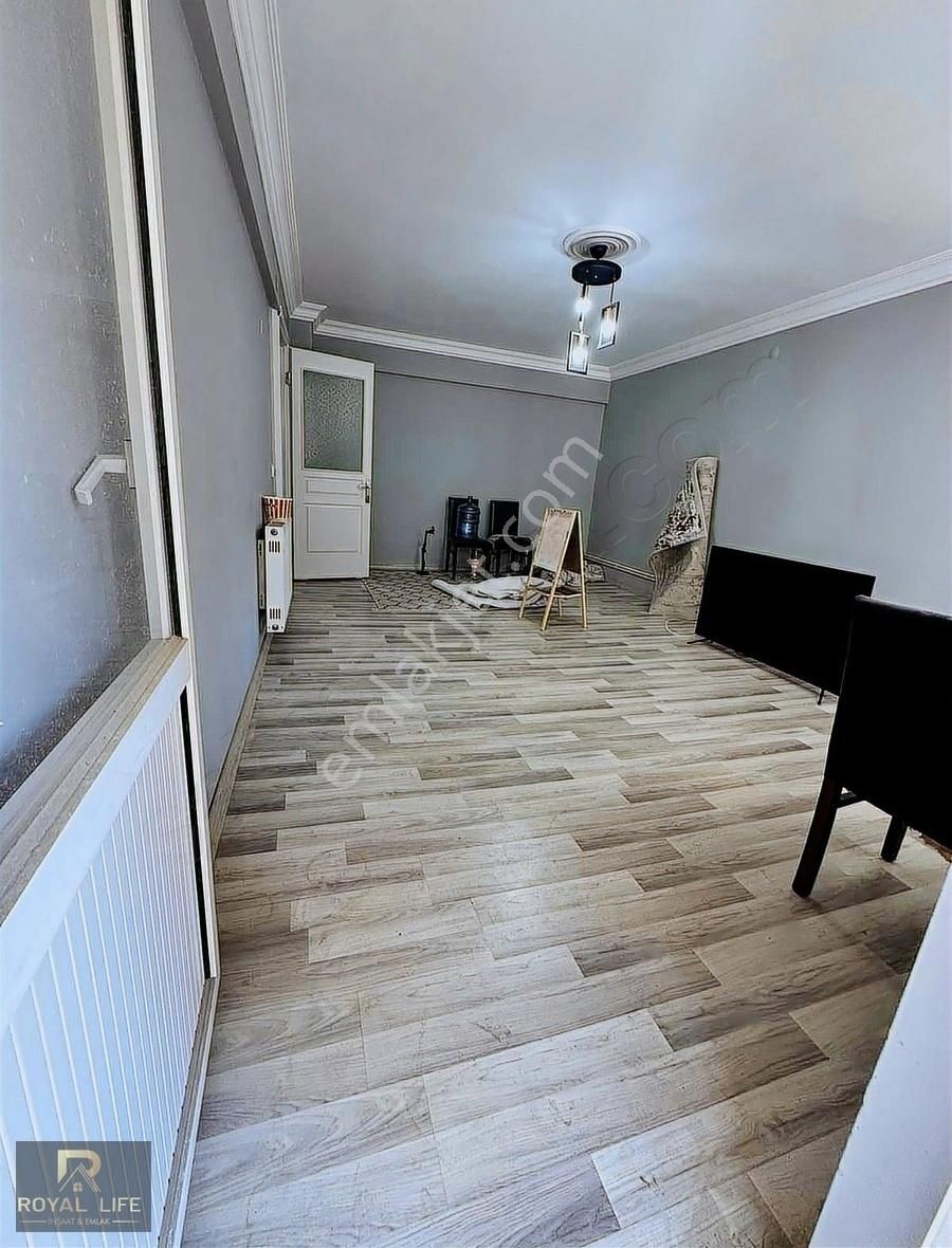 Söke Konak Ta Satılık Doğalgazlı 4+1 Daire