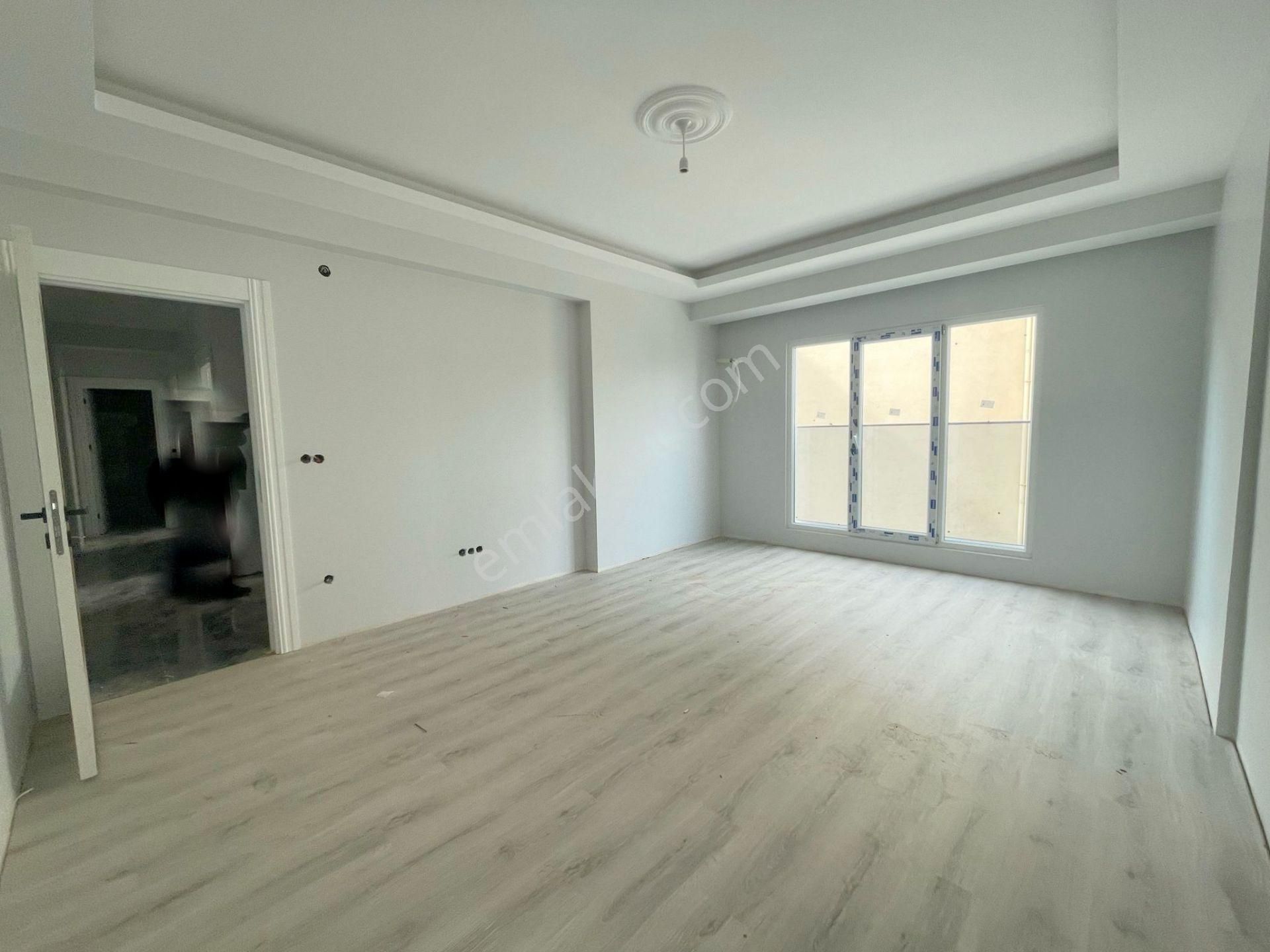 Mertcan'dan Velibaba Mah. Açık Balkonlu 2+1 Sıfır Daire