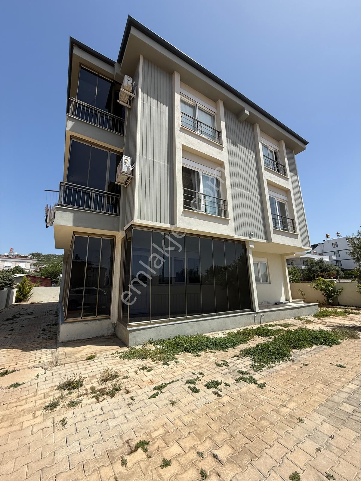 Menderes Mah 2+1 Arakatta Full Kredili Satılık Daire