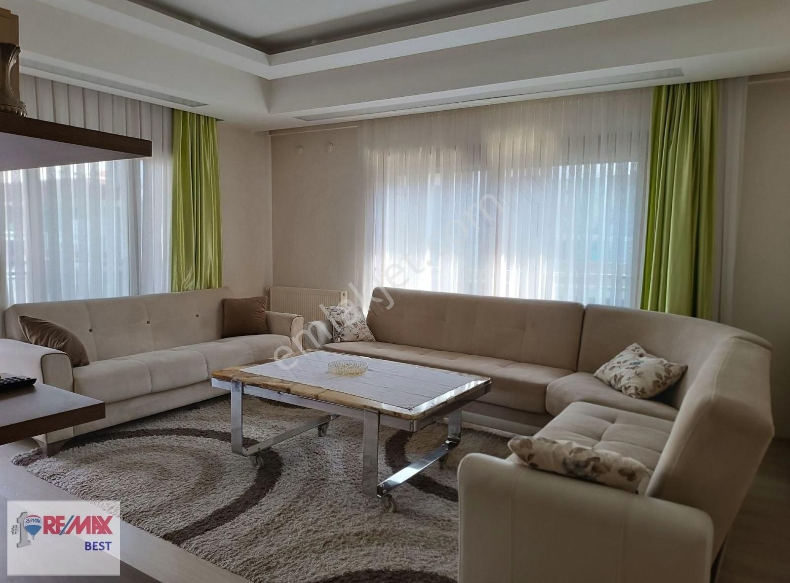 Karşıyaka Demirköprü'de Bostanlı Yakını 2+1 Satılık Daire