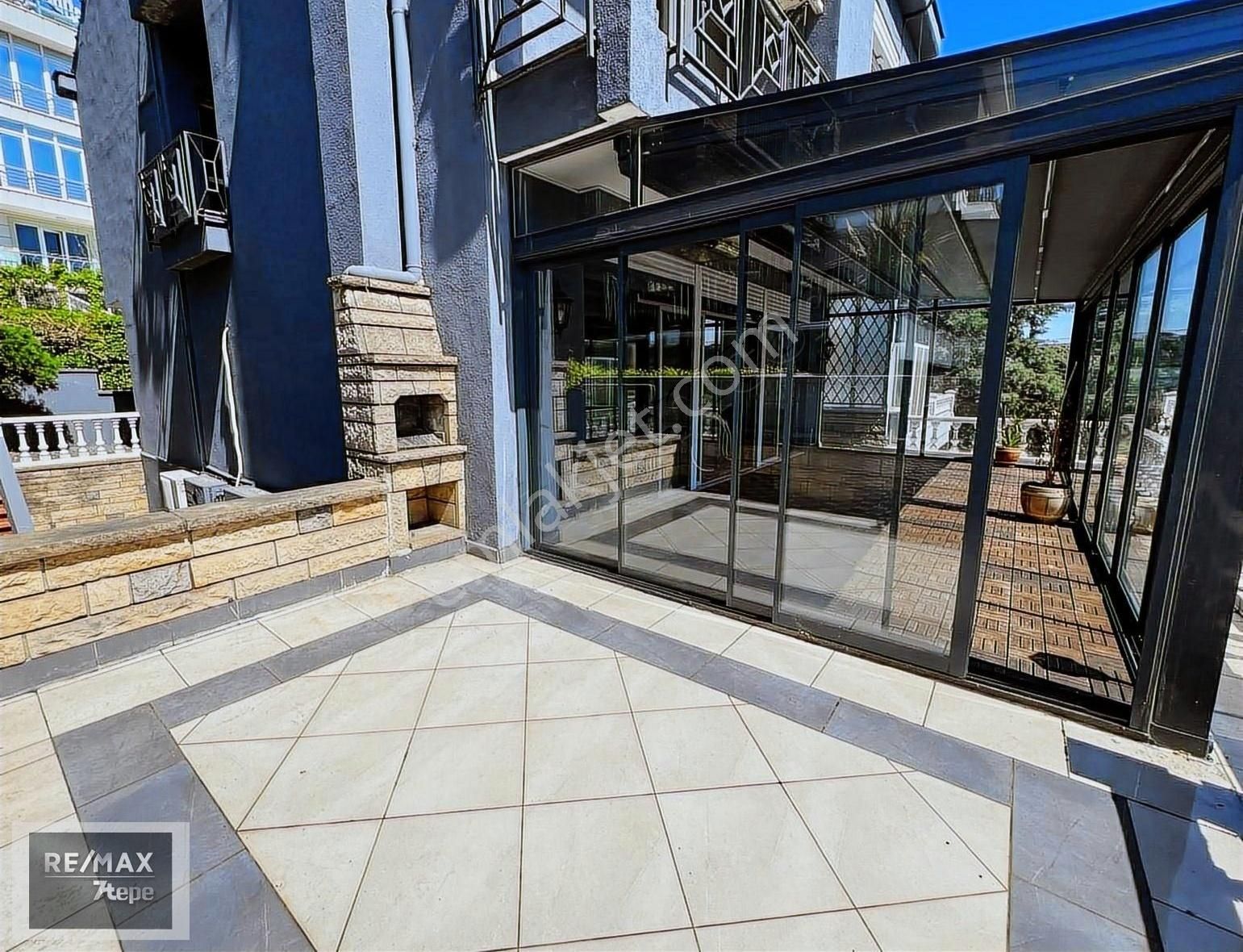 İstanbulun Kalbi Balmumcu Mediko 2 Sitesinde Kiralık Müstakil